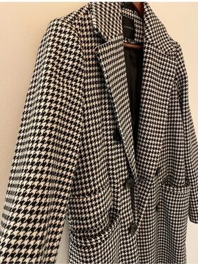 Dynamite Black & White Houndstooth Pea Coat